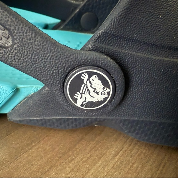 CROCS Kids' Navy and Aqua Water Shoes With Charms - Picture 4 of 4